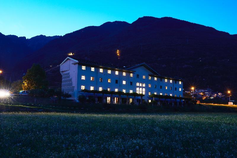 Hotel Bellinzona Sud Swiss Quality Monte Carasso Dış mekan fotoğraf